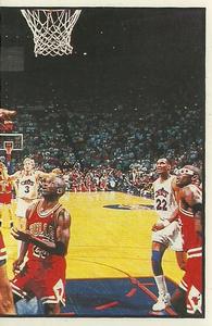 1992-93 Panini Stickers #14 Eastern Playoffs (Action scene right)
