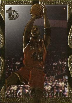 1994-95 Topps Embossed - Golden Idols #121 Michael Jordan
