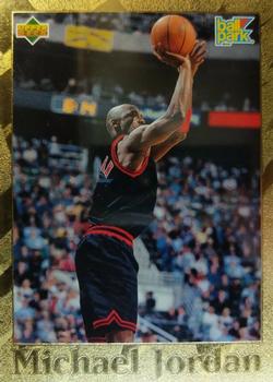 1995-96 Upper Deck Ball Park Franks Michael Jordan - Gold #BP2 Michael Jordan - Shooting